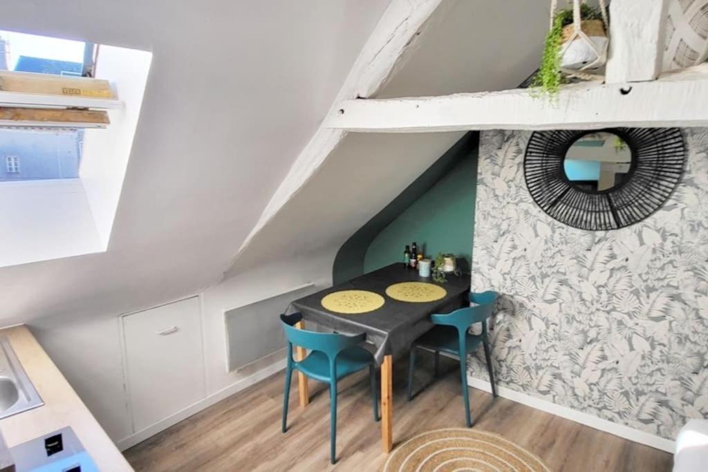 La Cabane - Petit Studio Mansarde - Plage 50M - Rue Gratuite Saint-Malo Exterior photo